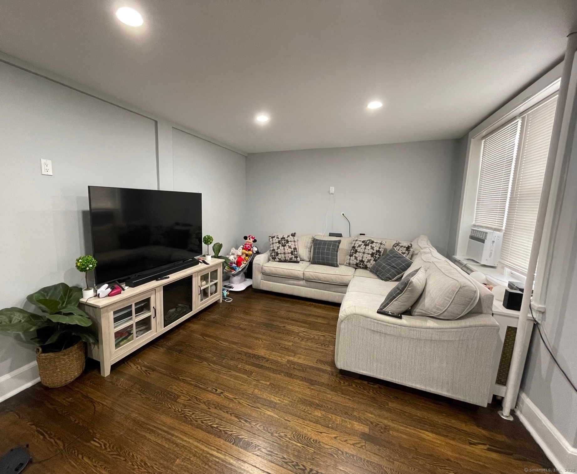 22 Glenbrook Road, Unit 304 Stamford, CT 06902 - Photo 9 of 9