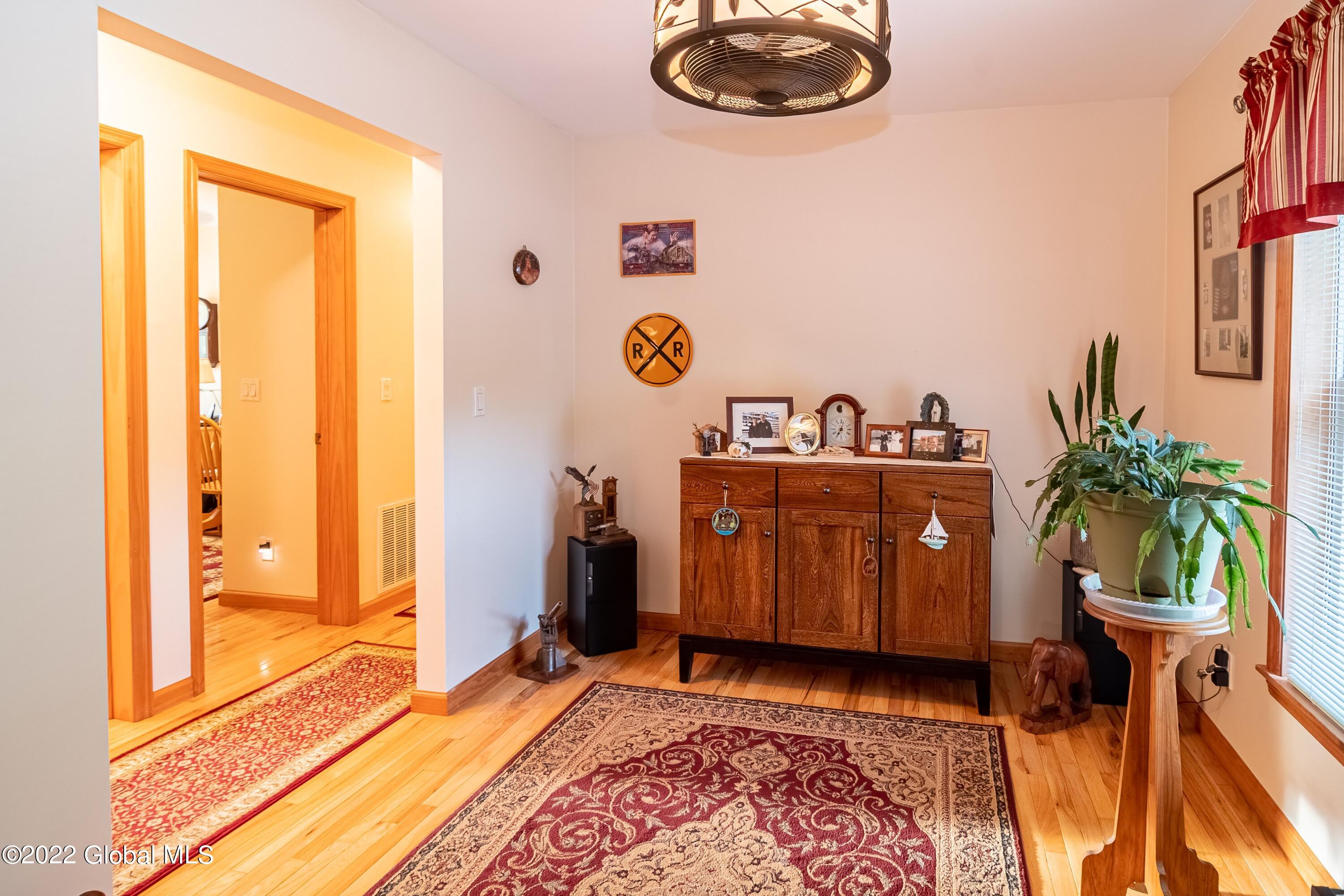 70 Bellview Road Troy, NY 12180 - Photo 23 of 46 70 Bellview Rd-23