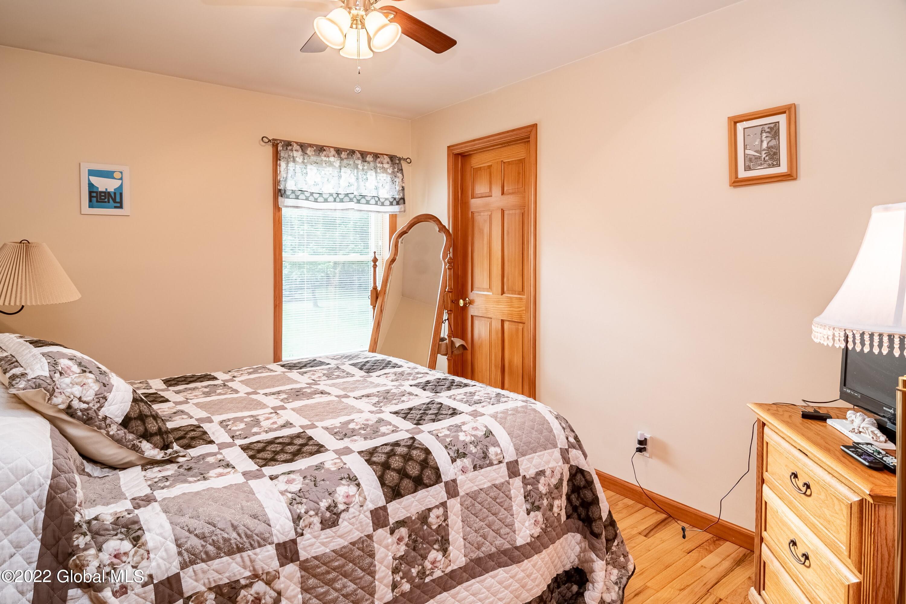 70 Bellview Road Troy, NY 12180 - Photo 29 of 46 70 Bellview Rd-29