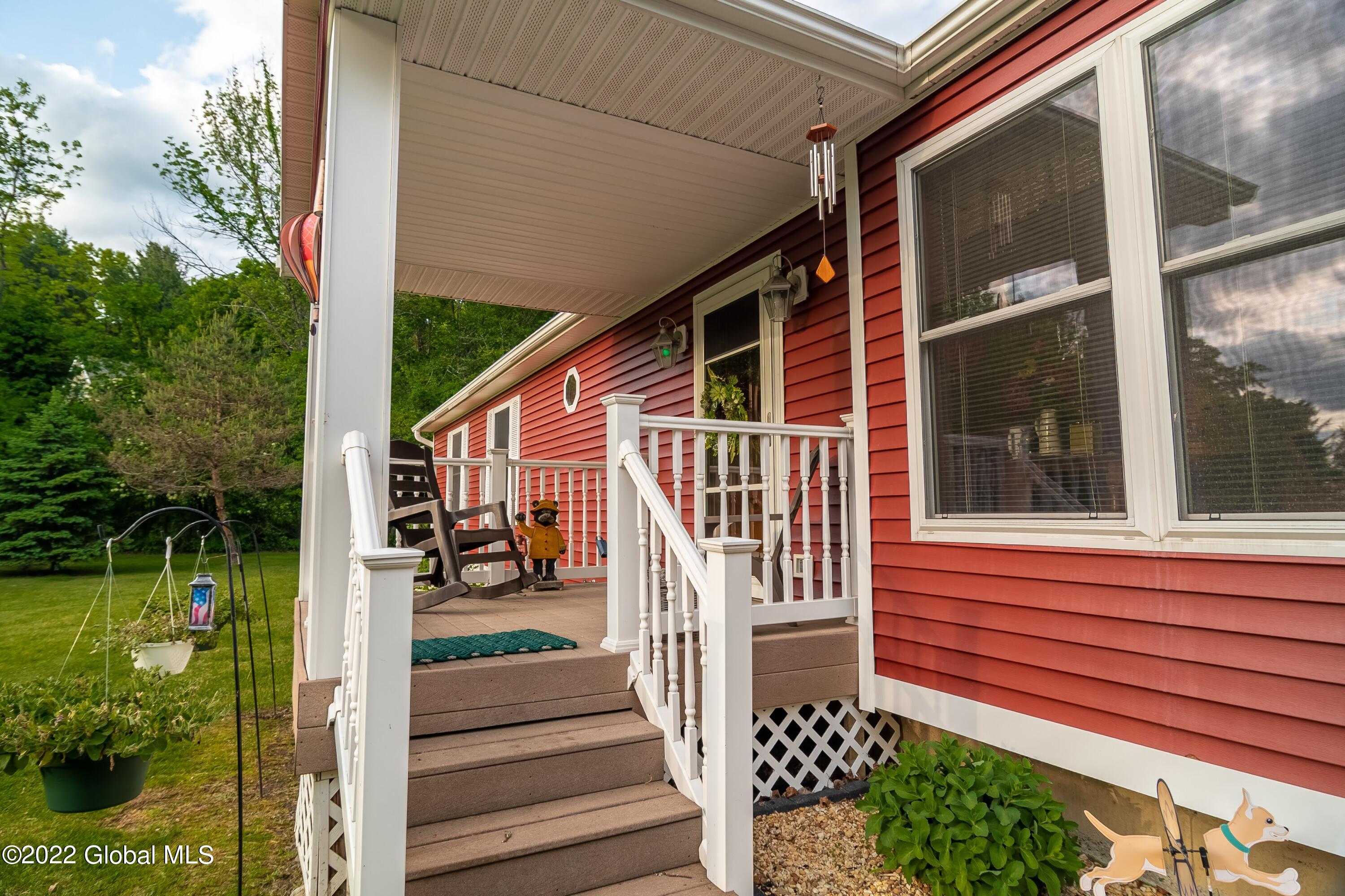 70 Bellview Road Troy, NY 12180 - Photo 4 of 46 70 Bellview Rd-4