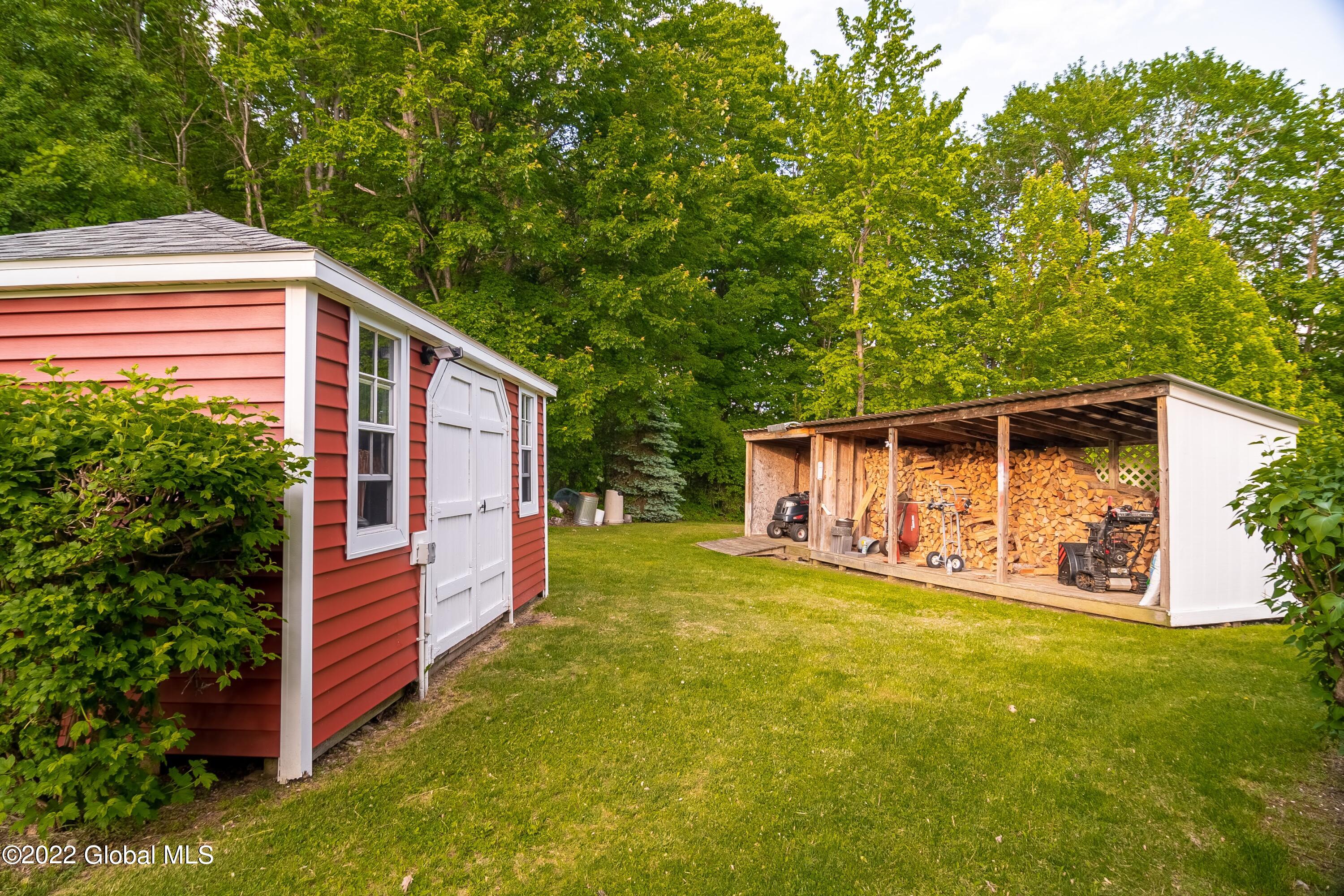 70 Bellview Road Troy, NY 12180 - Photo 5 of 46 70 Bellview Rd-5