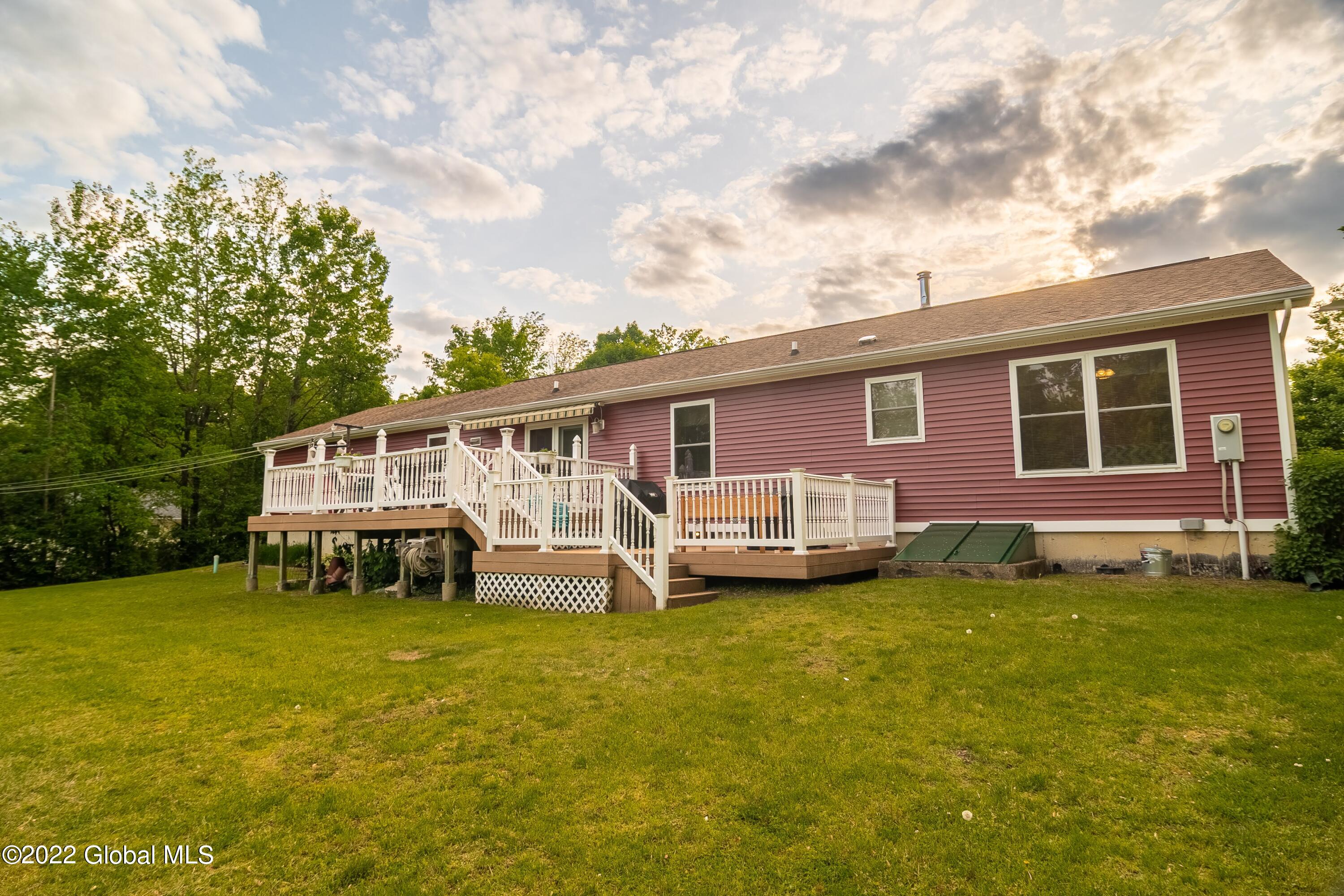 70 Bellview Road Troy, NY 12180 - Photo 7 of 46 70 Bellview Rd-7