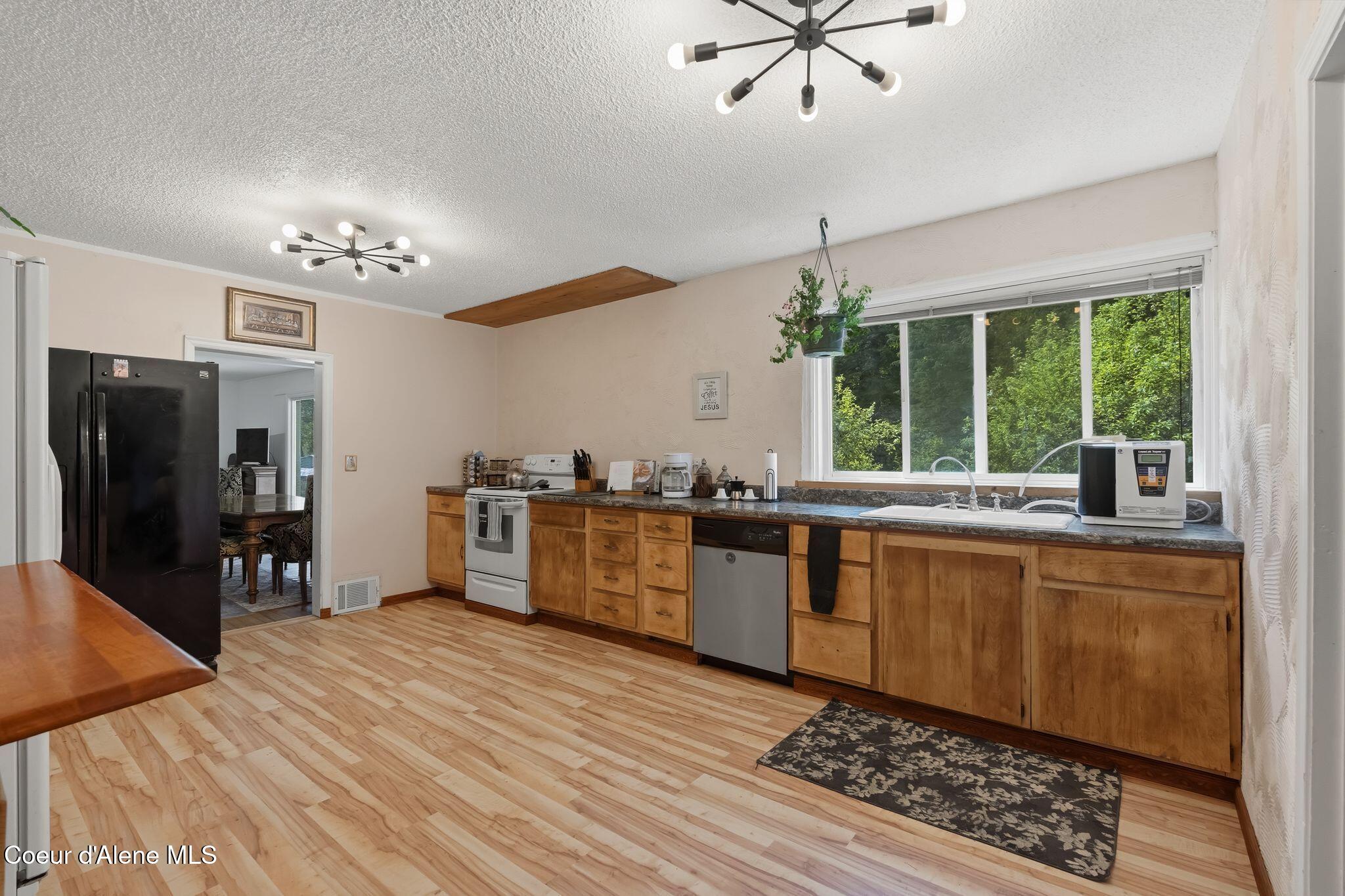 129 Littlefield Drive Sandpoint, ID 83864 - Photo 14 of 63 14_A7409725