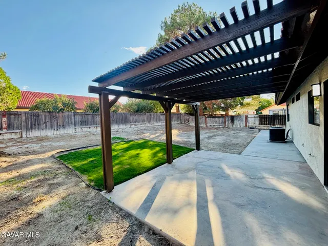 a view of porch with a backyard