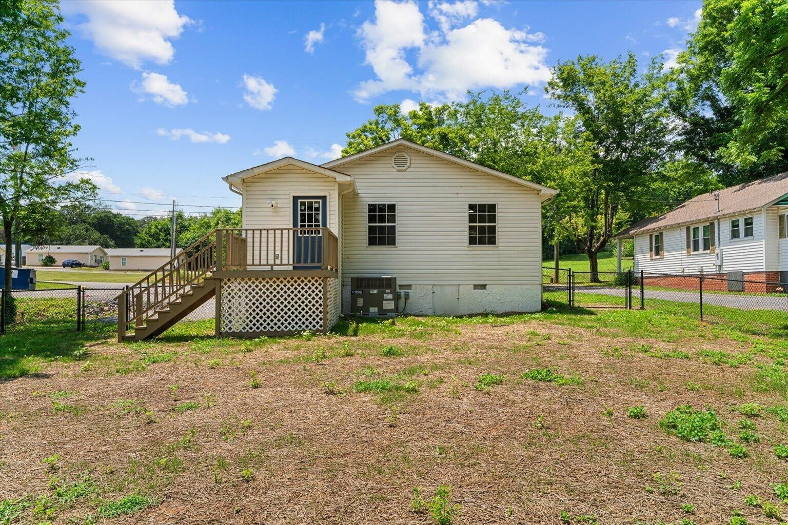 8956 Hiwassee Street Charleston, TN 37310 - Photo 37 of 47