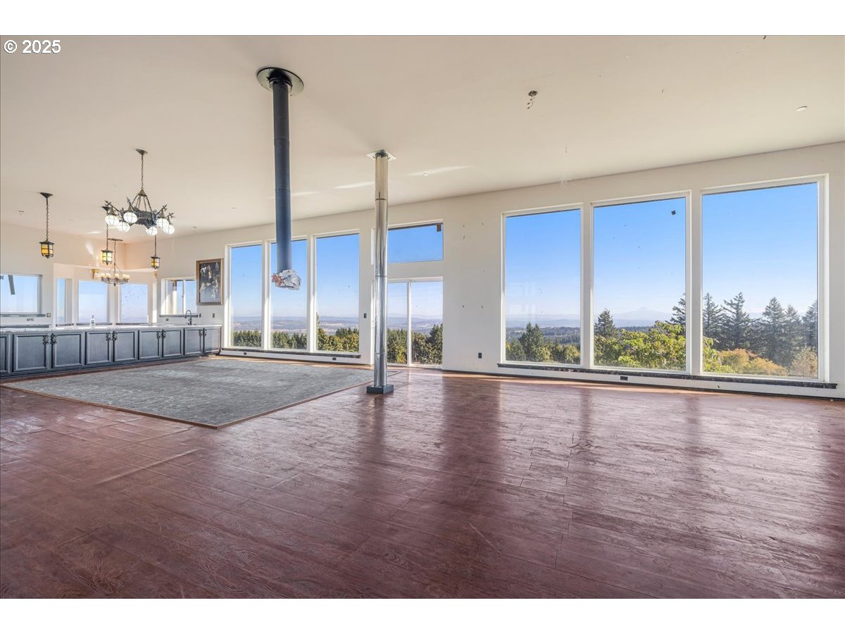 18925 Northeast Jaquith Road Newberg, OR 97132 - Photo 14 of 27 a view of an empty room with a window