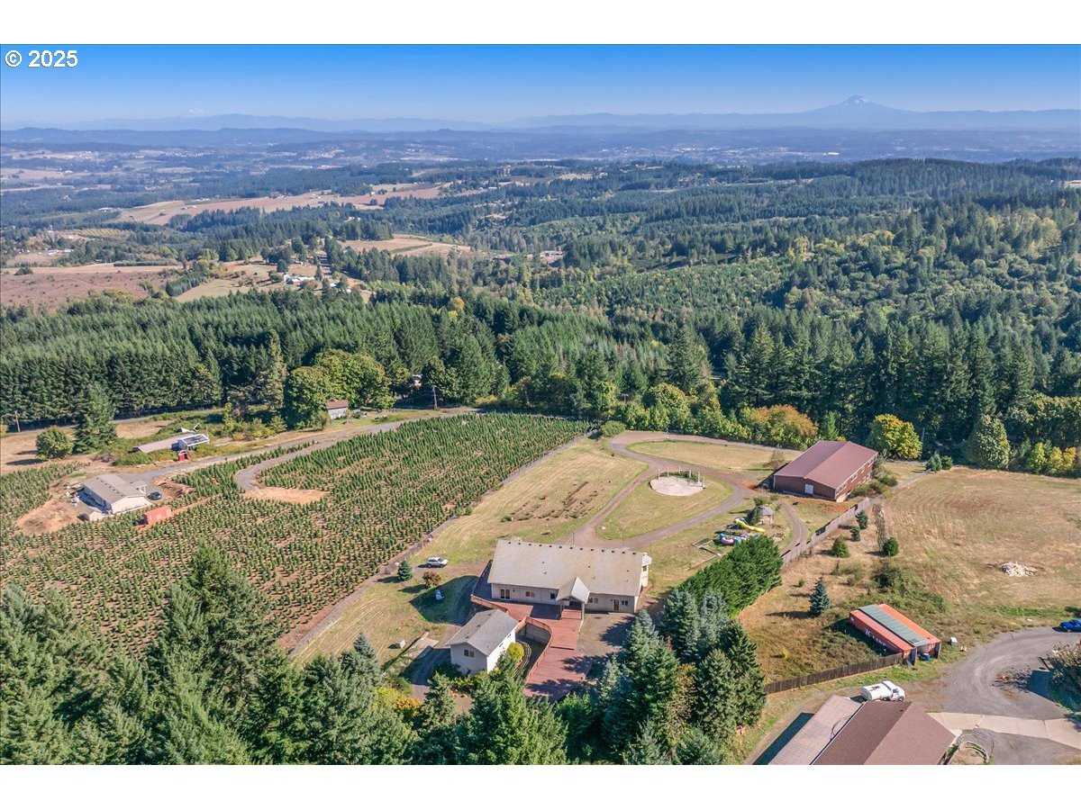 18925 Northeast Jaquith Road Newberg, OR 97132 - Photo 2 of 27