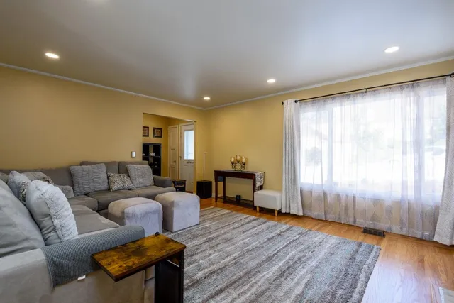 $988,888 | 204 Garden Lane, Daly City, CA 94015