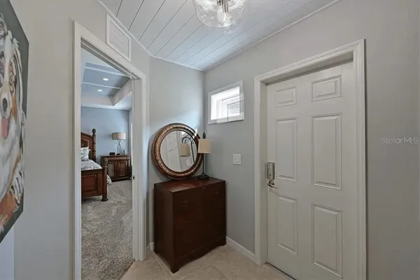 $2,400 | 4815 Woodbrook Drive, Sarasota, FL 34243