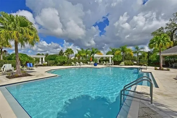 $2,400 | 4815 Woodbrook Drive, Sarasota, FL 34243