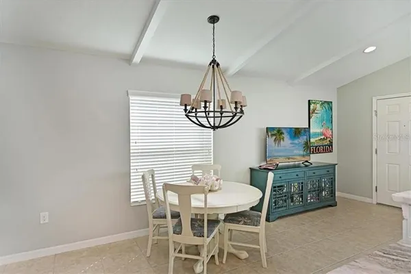 $2,400 | 4815 Woodbrook Drive, Sarasota, FL 34243