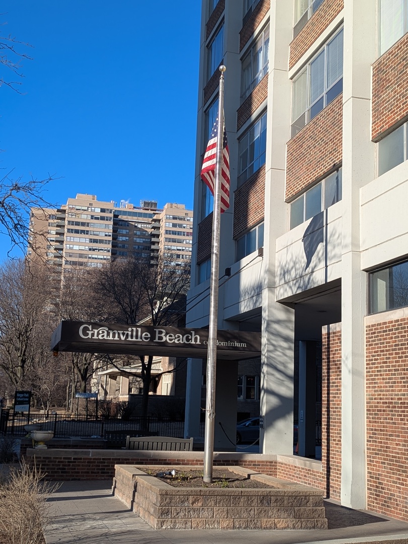 6171 North Sheridan Road, Unit 1408 Chicago, IL 60660 - Photo 17 of 23
