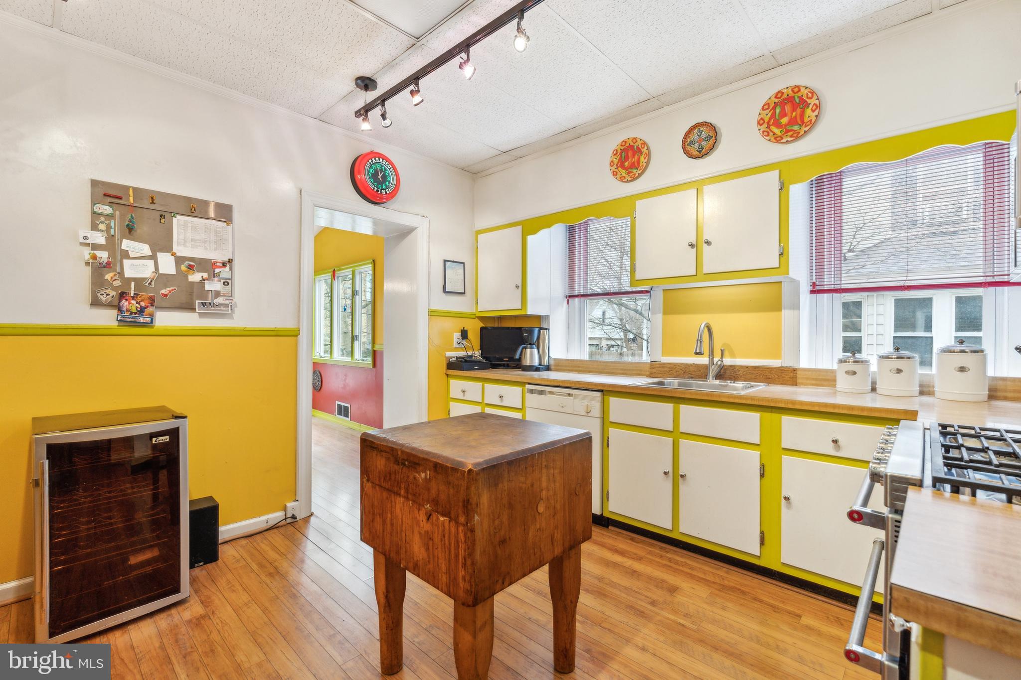 125 Township Line Road Jenkintown, PA 19046 - Photo 18 of 41 a kitchen with stainless steel appliances granite countertop a stove and a refrigerator
