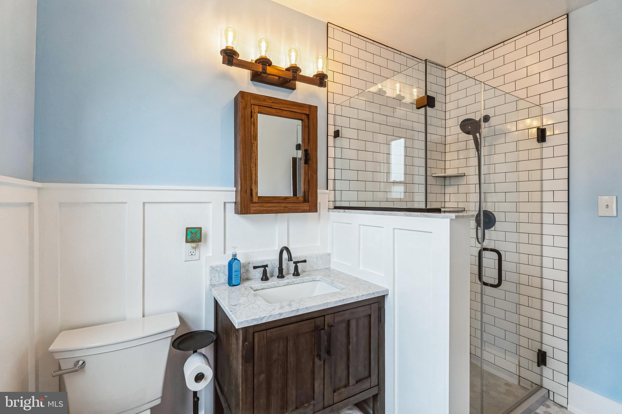 125 Township Line Road Jenkintown, PA 19046 - Photo 29 of 41 a bathroom with a sink and a toilet