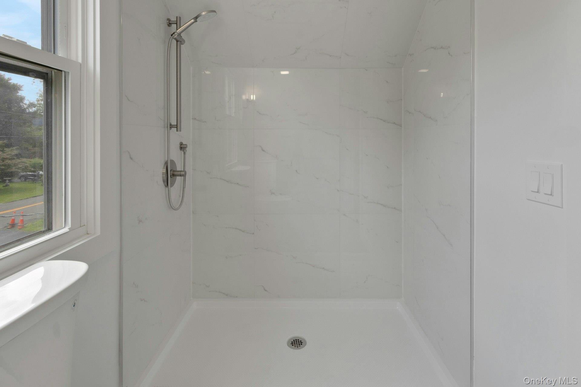 28 Quaspeak Road Congers, NY 10920 - Photo 27 of 44 Primary Bath