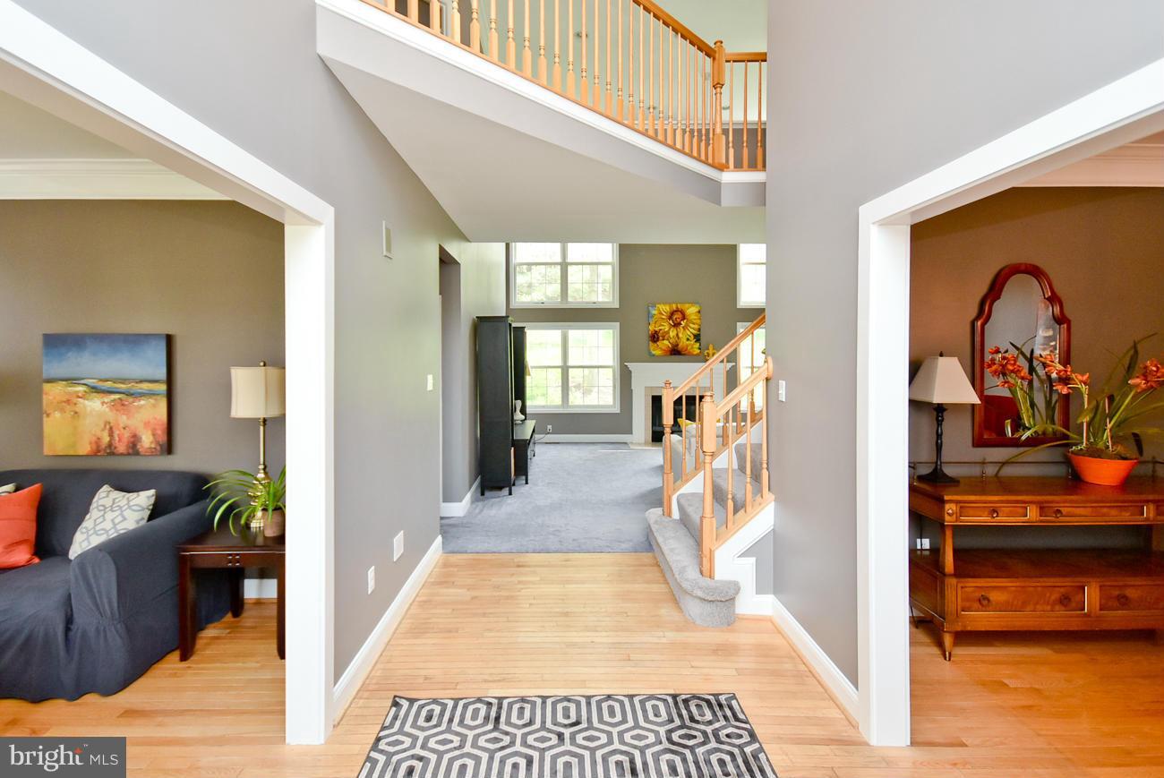 6417 Empty Song Road Columbia, MD 21044 - Photo 5 of 30 Entry foyer