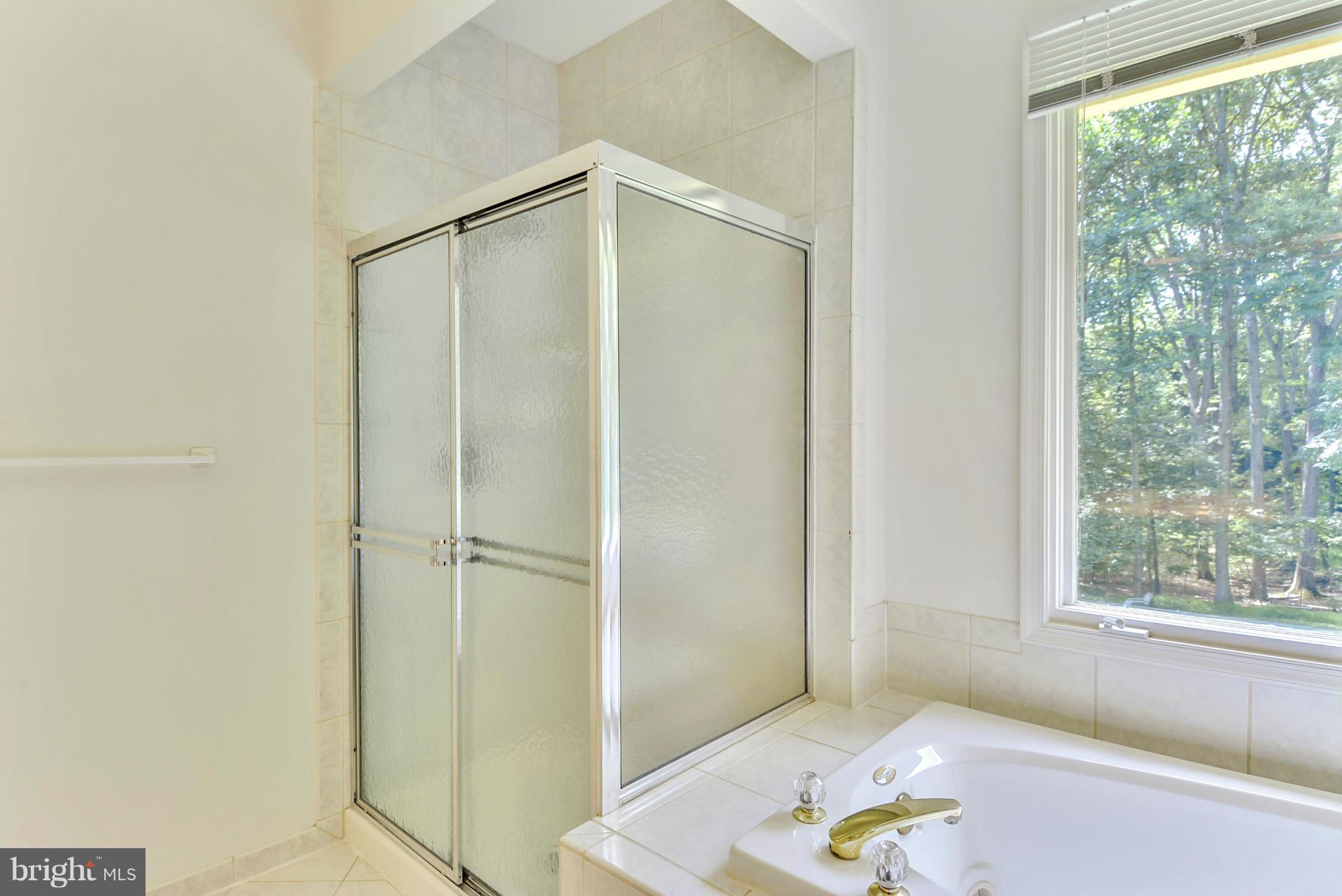 11832 Larry Road Fairfax, VA 22030 - Photo 19 of 29 Bedroom (Master)