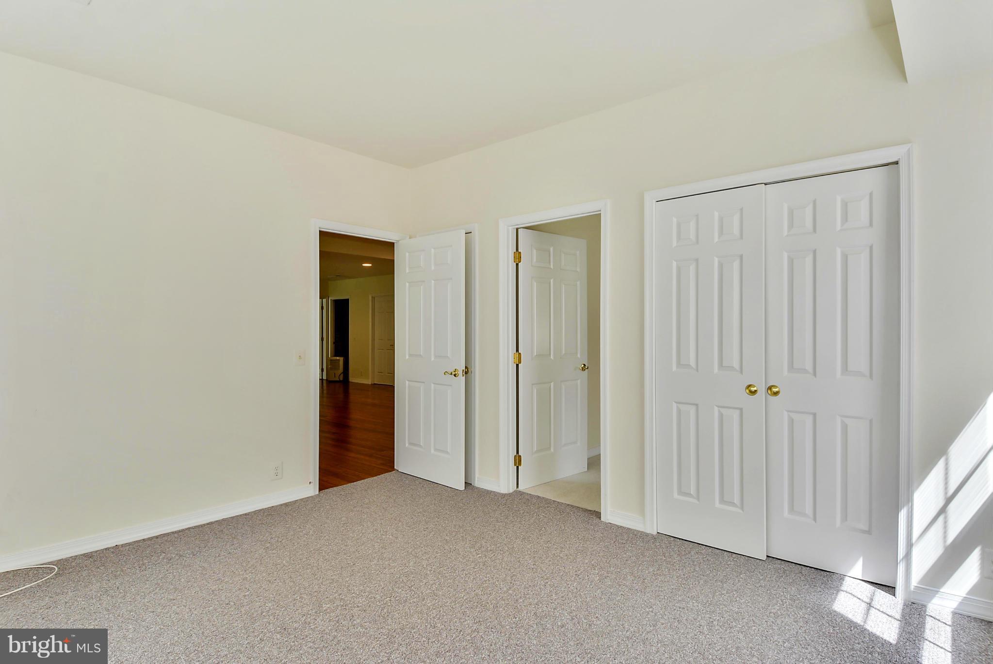11832 Larry Road Fairfax, VA 22030 - Photo 21 of 29 Bedroom