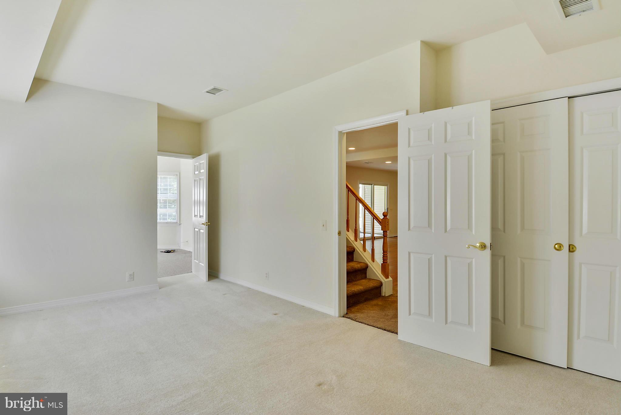 11832 Larry Road Fairfax, VA 22030 - Photo 23 of 29 Bedroom