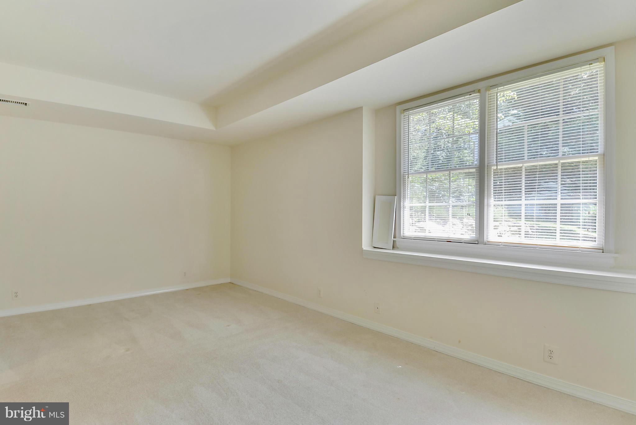 11832 Larry Road Fairfax, VA 22030 - Photo 24 of 29 Bedroom