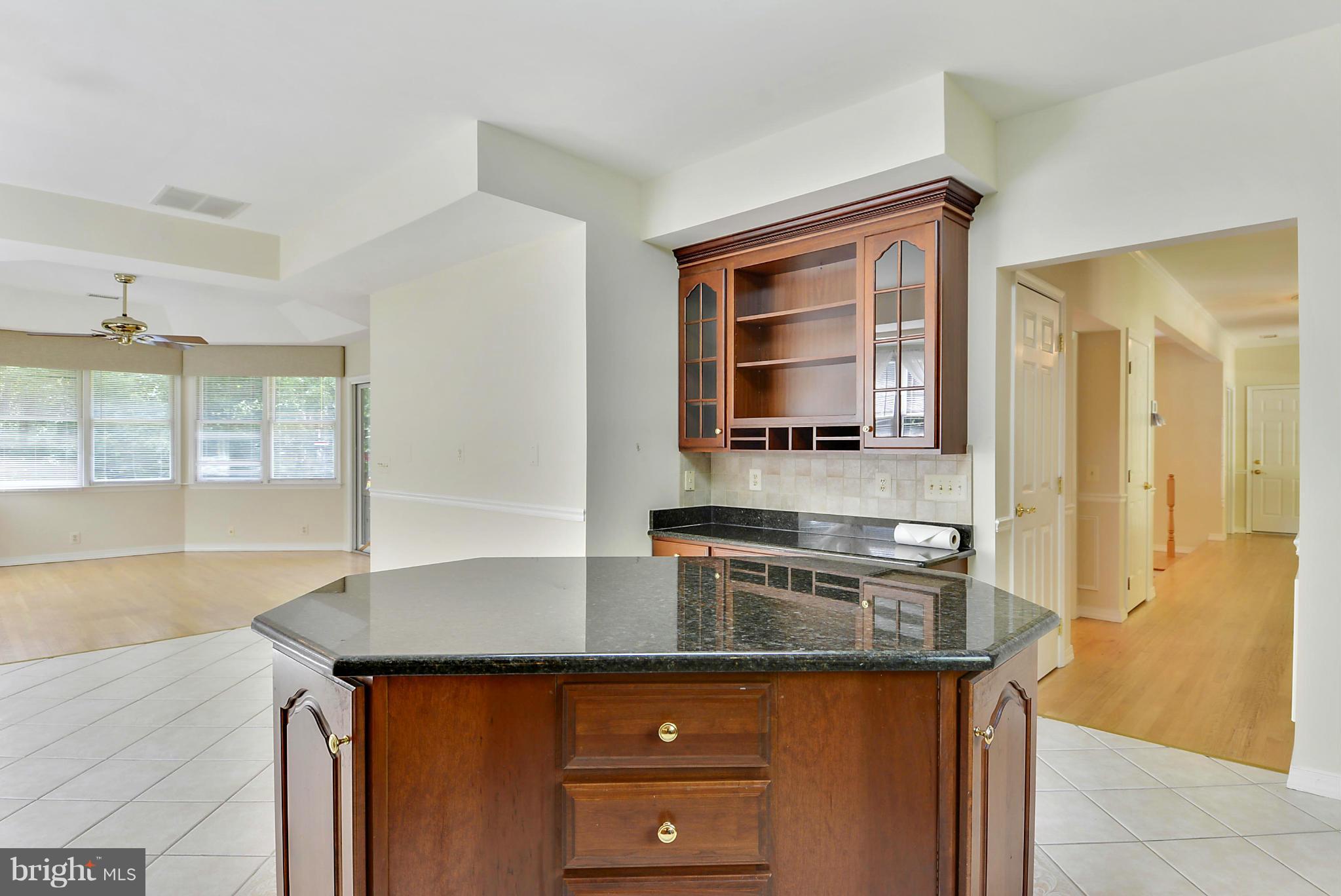 11832 Larry Road Fairfax, VA 22030 - Photo 9 of 29 Kitchen