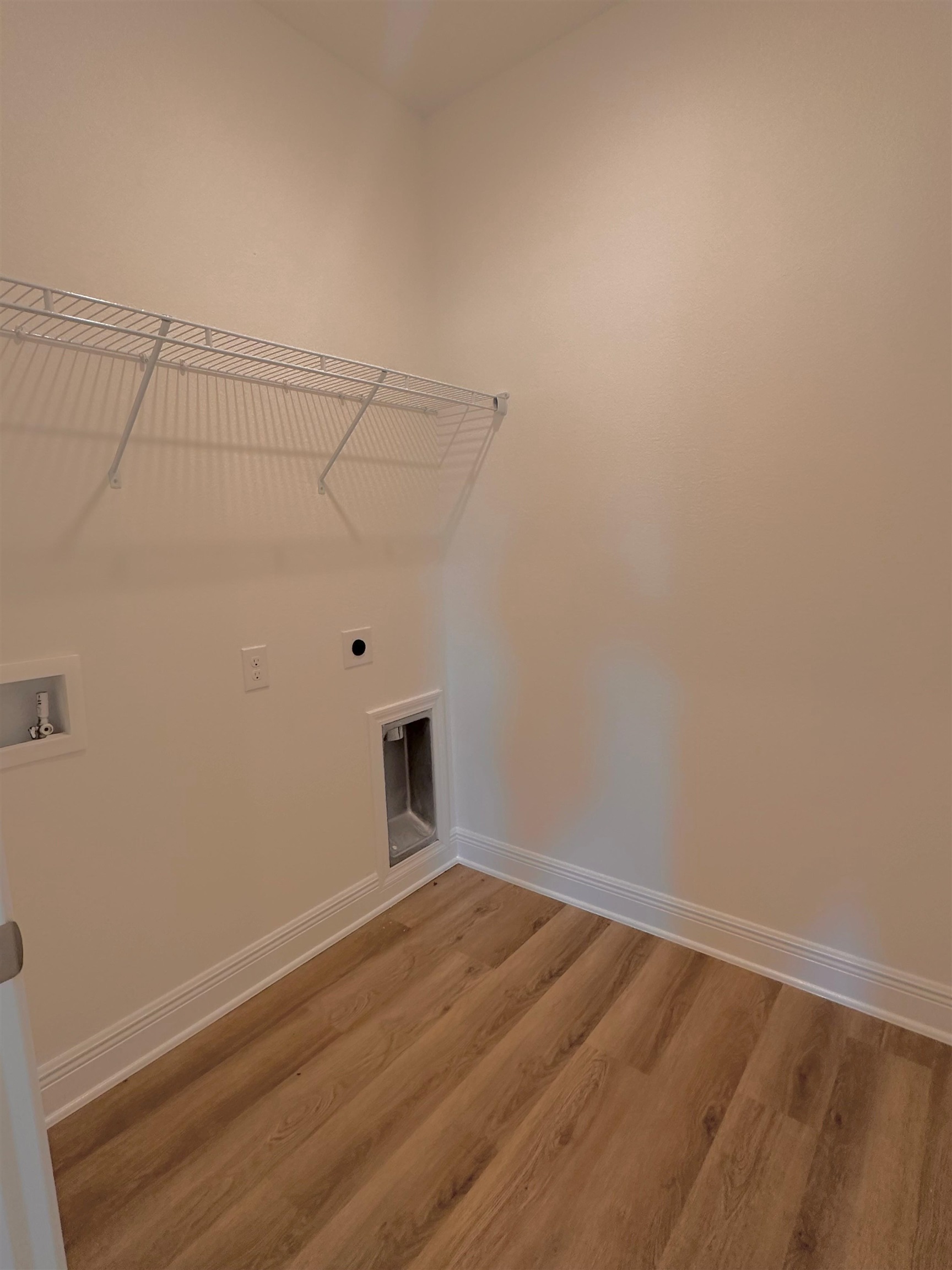 12877 Grand Rpds Road Fairhope, AL 36532 - Photo 15 of 31 Laundry