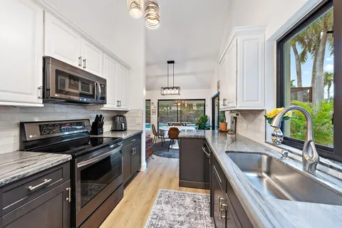 $740,000 | 2805 Cuyahoga Lane, West Palm Beach, FL 33409