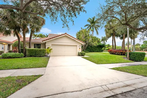 $740,000 | 2805 Cuyahoga Lane, West Palm Beach, FL 33409