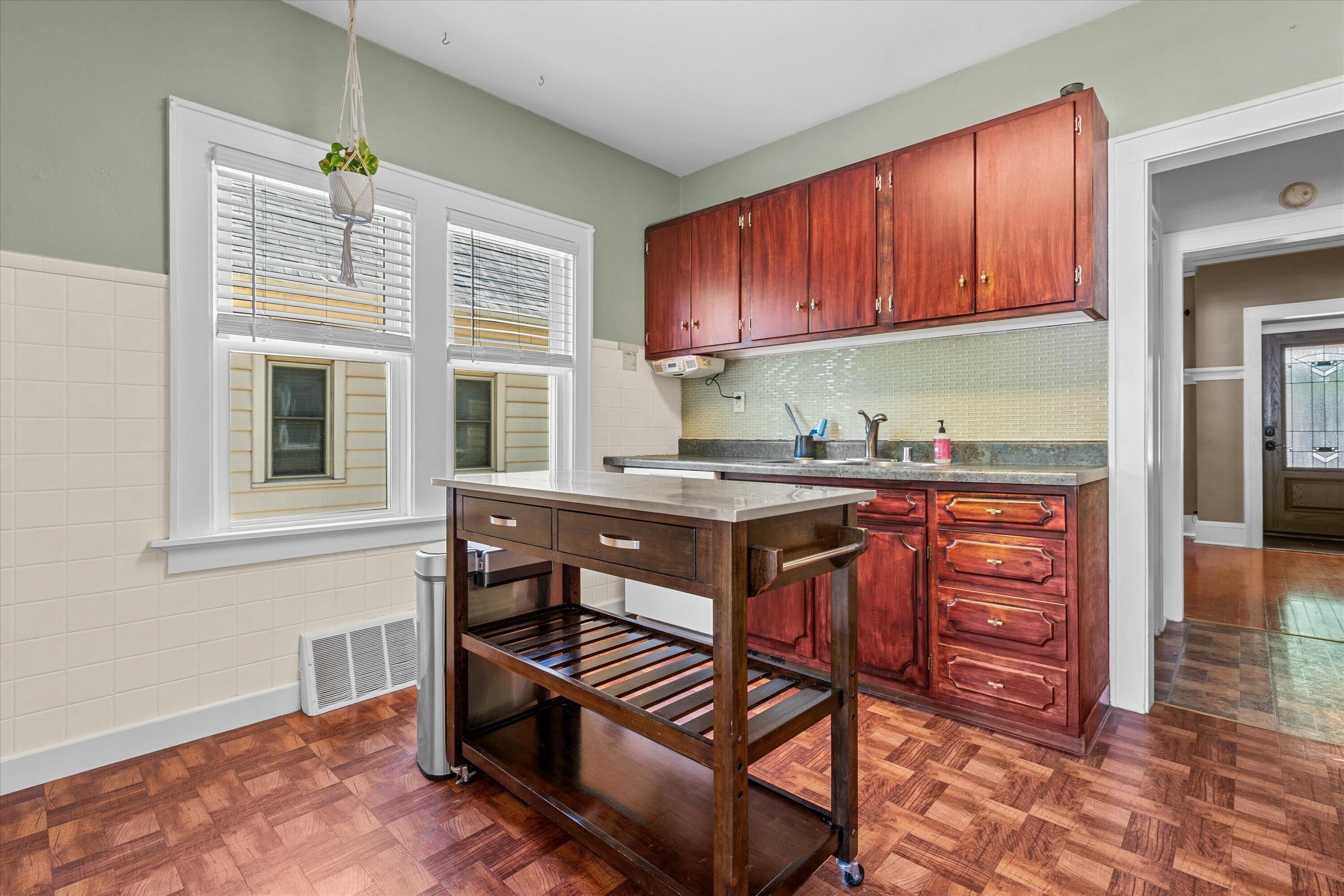 3018 North 74th Street Milwaukee, WI 53210 - Photo 17 of 52 kitchen