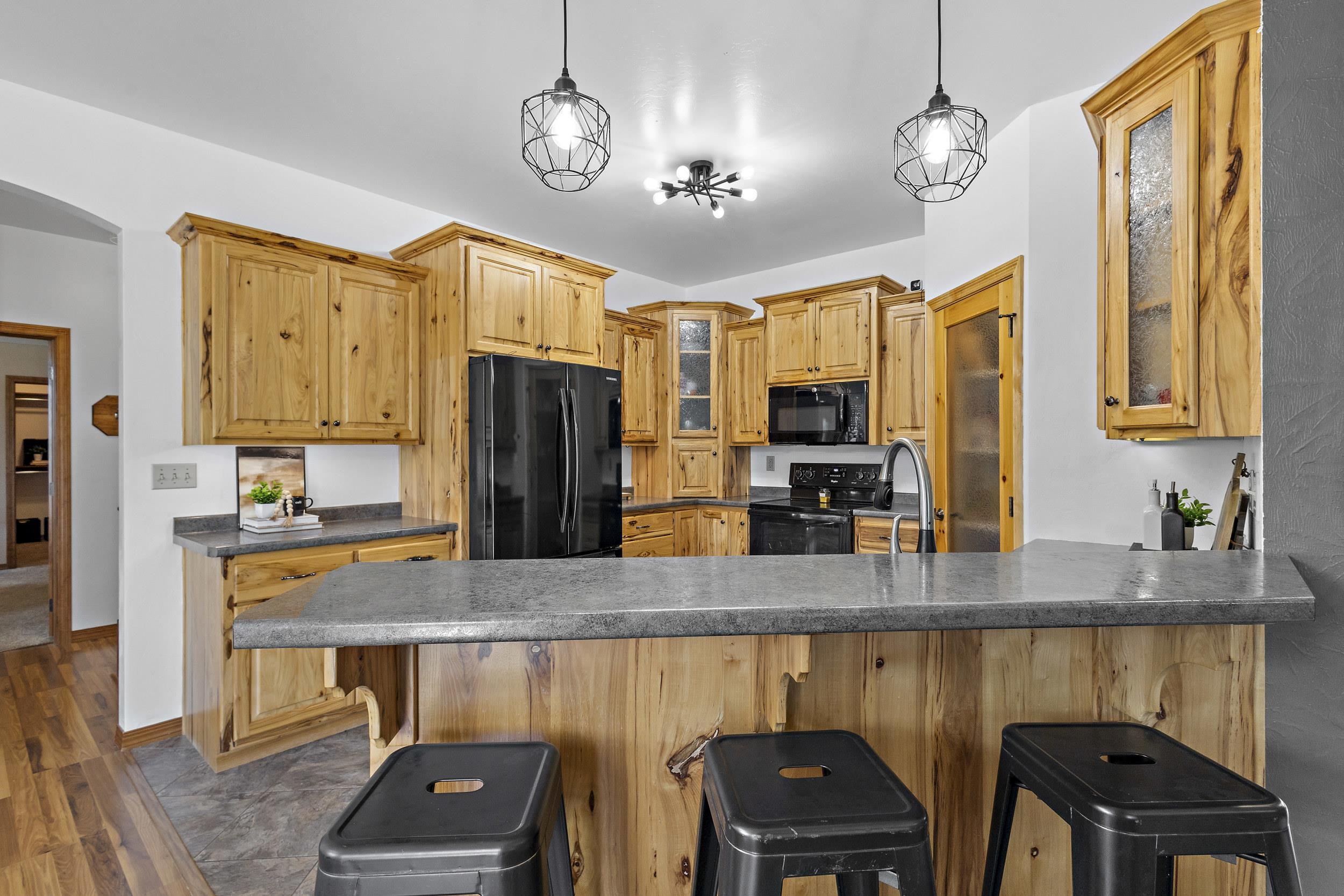 8464 County Road South Pulaski, WI 54162 - Photo 28 of 83