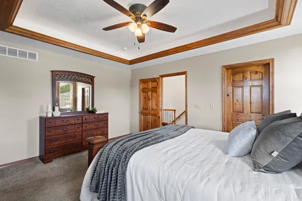 $723,900 | 8464 County Road South, Pulaski, WI 54162