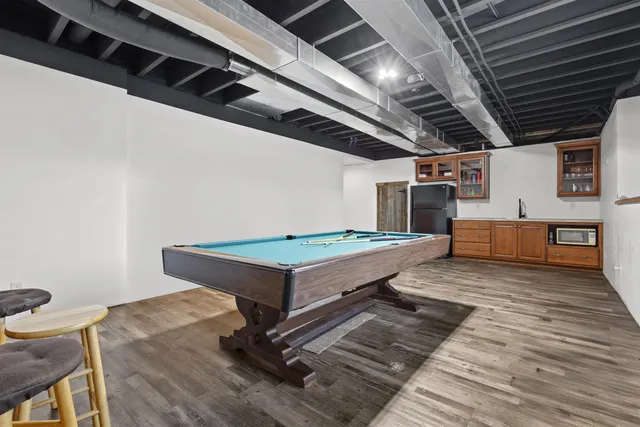 $724,900 | 8464 County Road South, Pulaski, WI 54162