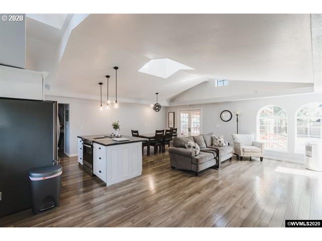 29249 Fairview Road Lebanon, OR 97355 - Photo 6 of 32 Gallery Image 6