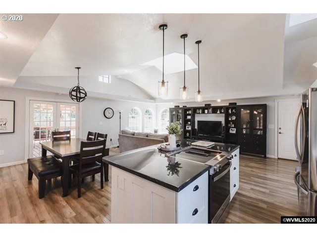 29249 Fairview Road Lebanon, OR 97355 - Photo 10 of 32 Gallery Image 10