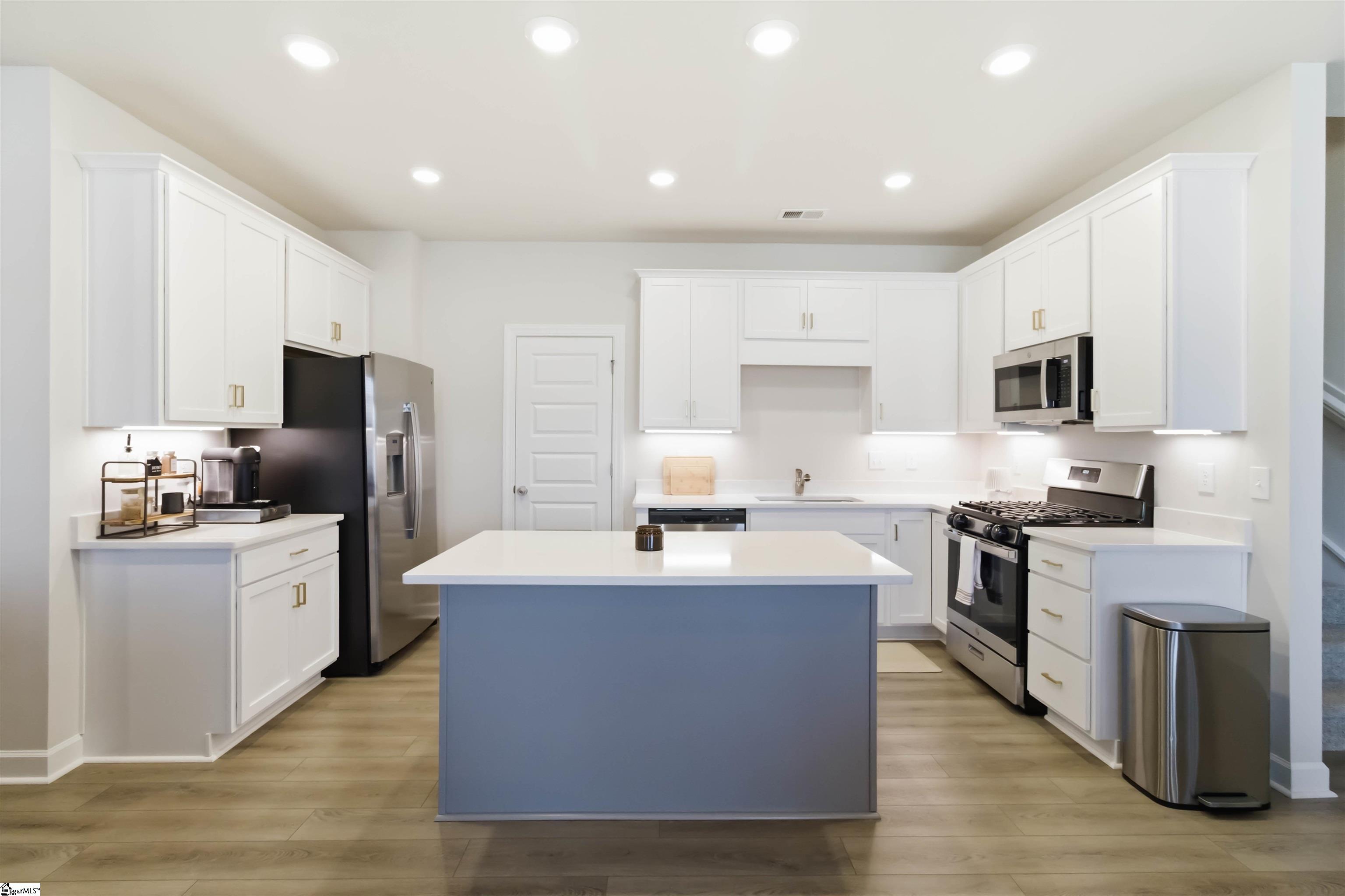 218 Crimson Tree Court Greenville, SC 29607 - Photo 13 of 42