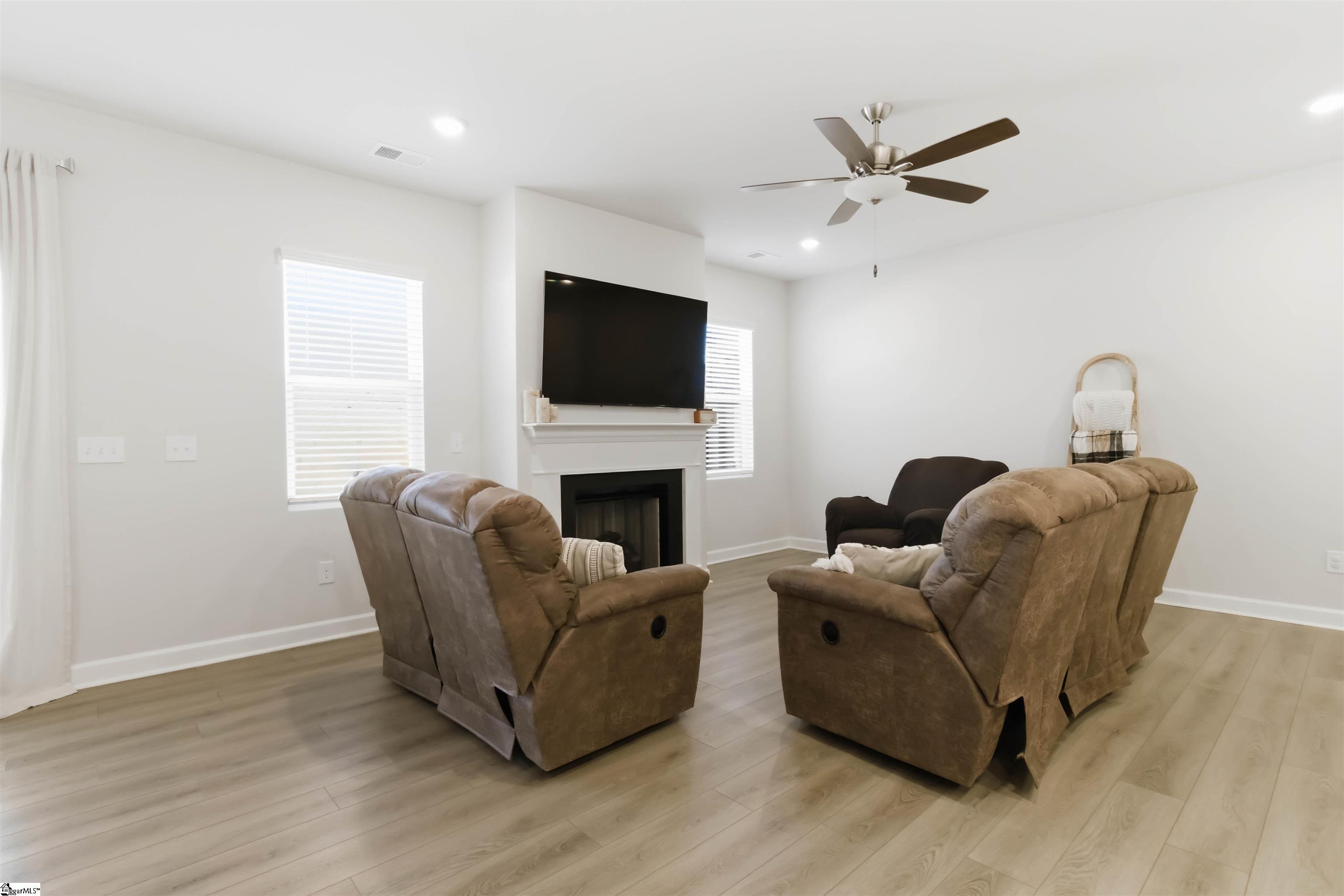 218 Crimson Tree Court Greenville, SC 29607 - Photo 2 of 42