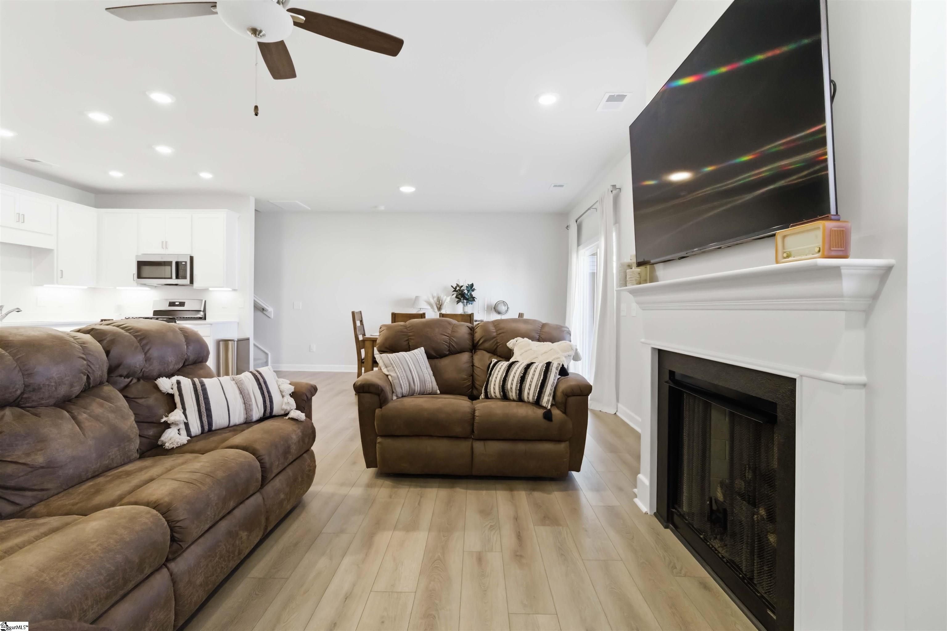 218 Crimson Tree Court Greenville, SC 29607 - Photo 29 of 42