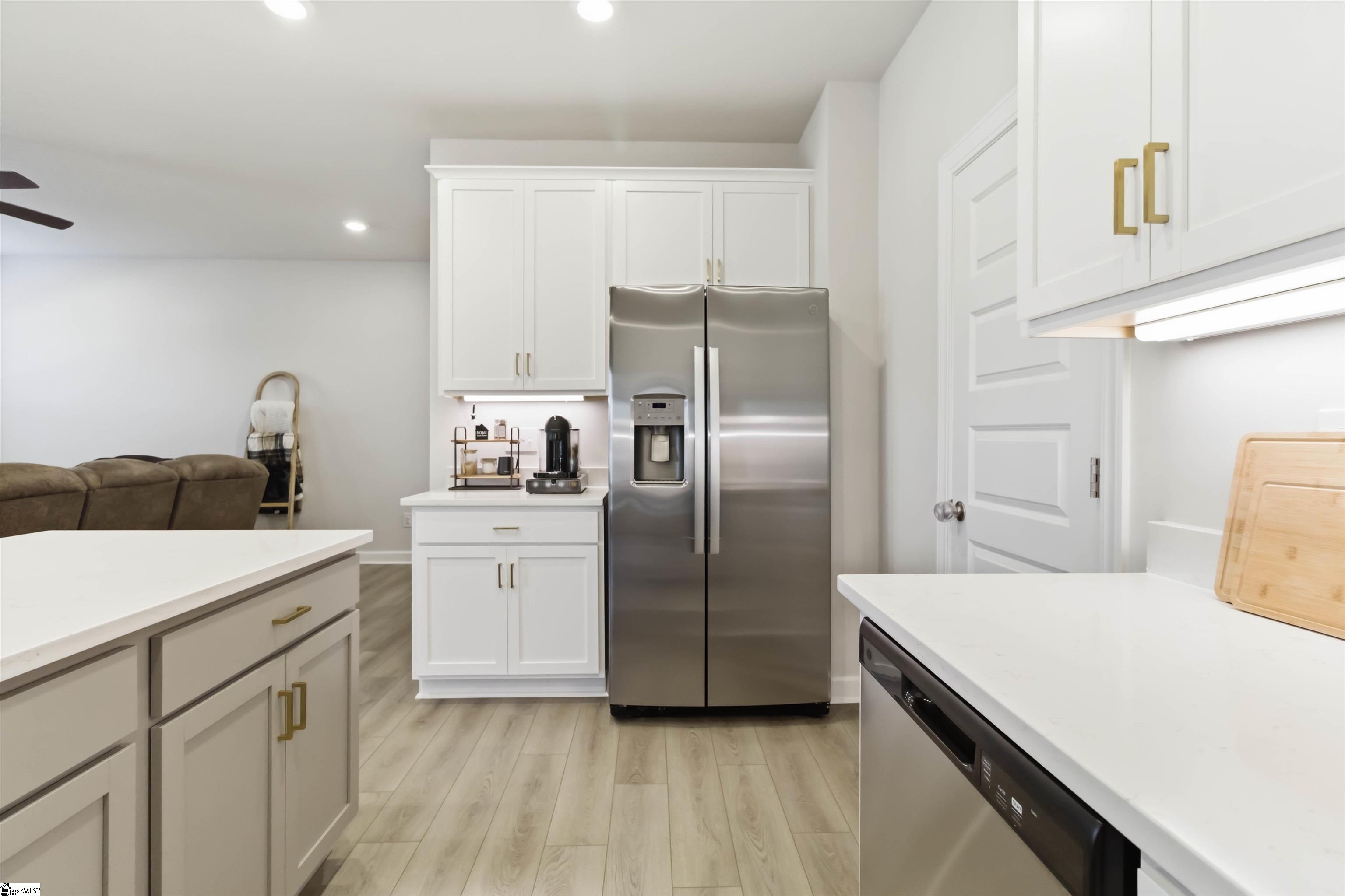 218 Crimson Tree Court Greenville, SC 29607 - Photo 5 of 42