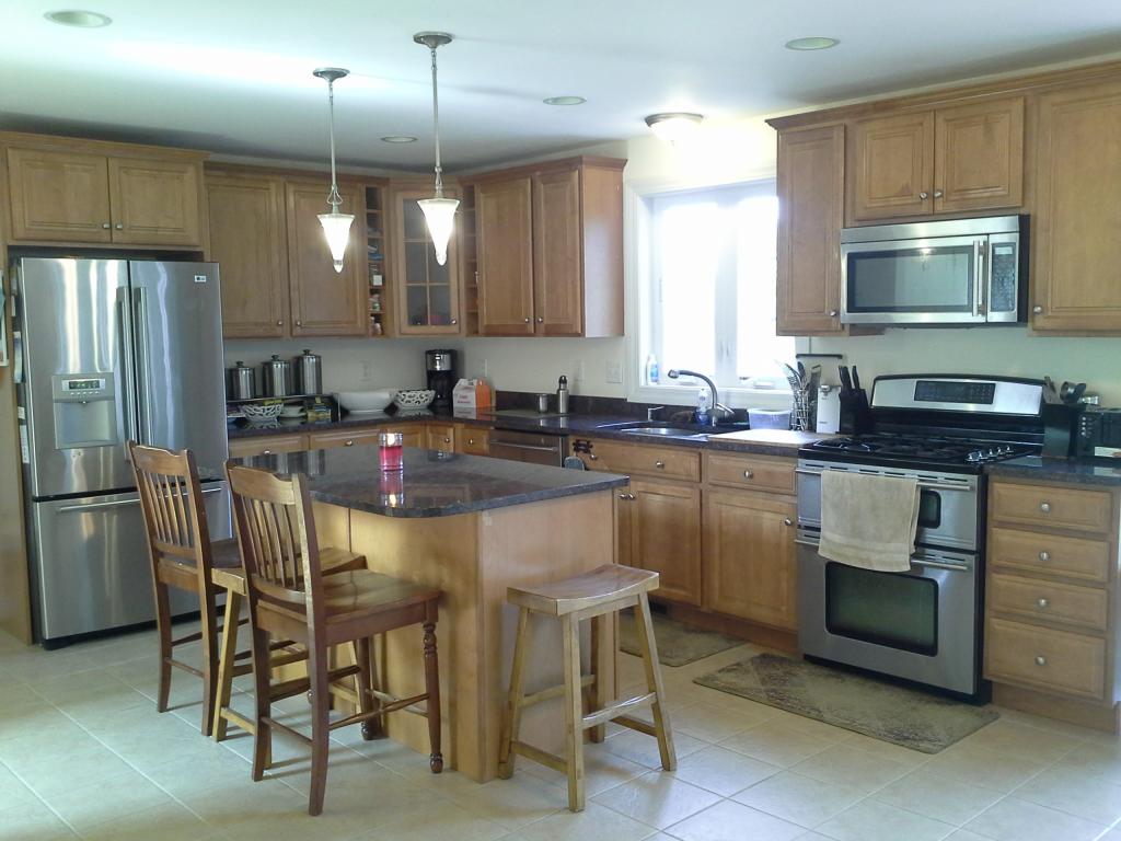 37 Collins Way Pelham, NH 03076 - Photo 9 of 34