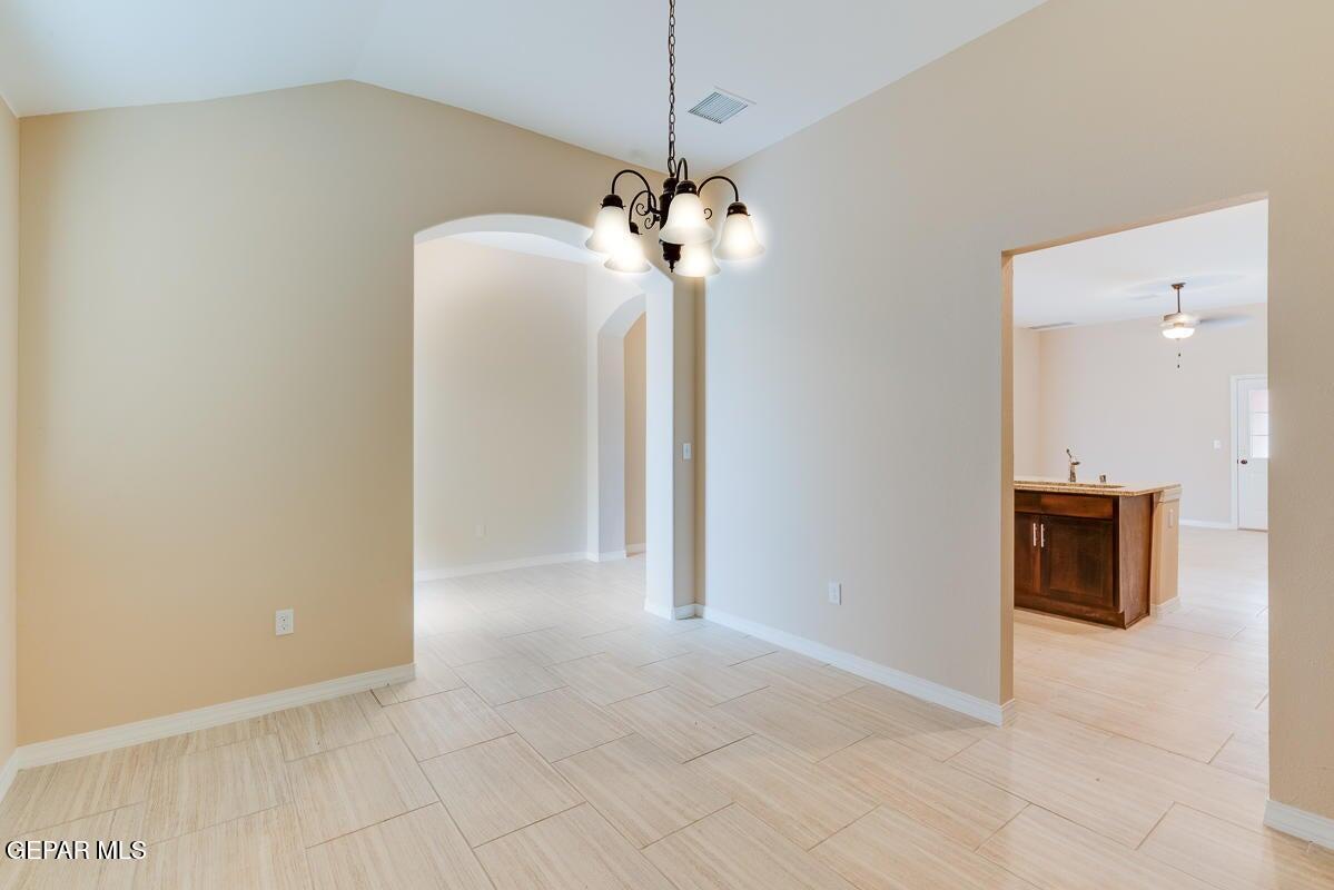 12416 Oconee Place Clint, TX 79836 - Photo 12 of 35 20230524225059547639000000-o