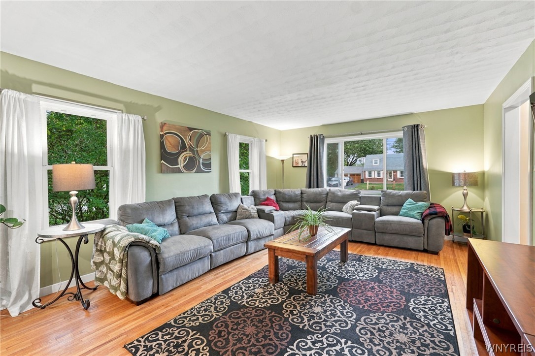 9521 Greiner Road Clarence, NY 14031 - Photo 11 of 35 Gallery Image 11