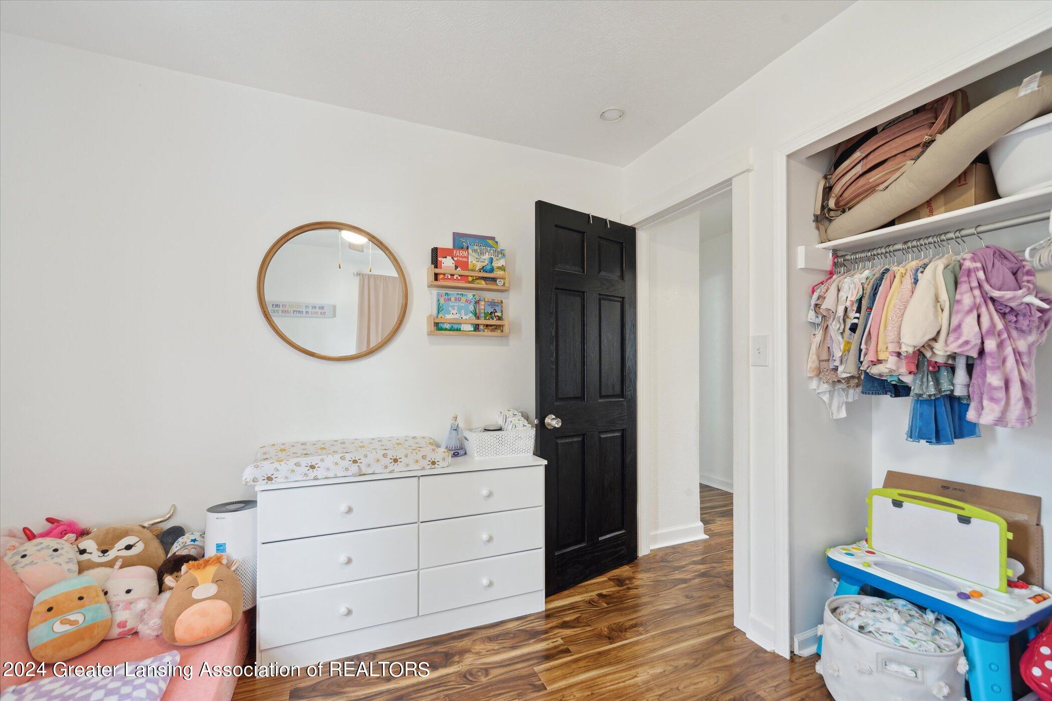 3611 Pleasant Grove Road Lansing, MI 48910 - Photo 17 of 26 20-3611-Pleasant-Grove-Rd-Lansing-MI-489