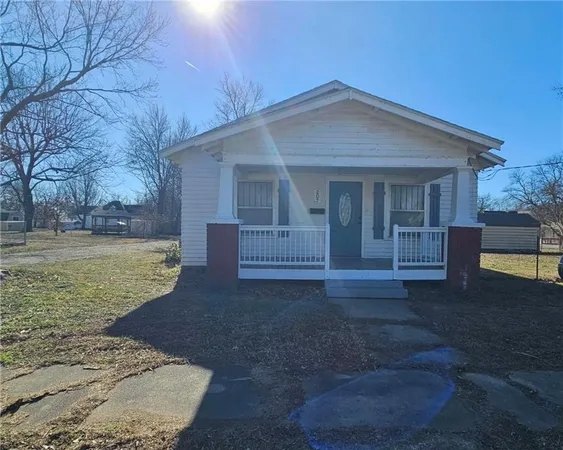 $73,500 | 207 East Antelope Street, Girard, KS 66743