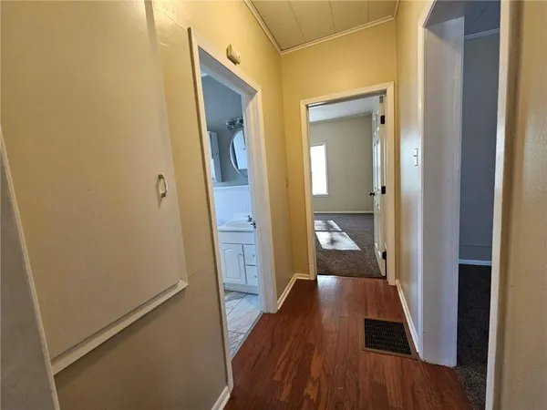 $73,500 | 207 East Antelope Street, Girard, KS 66743