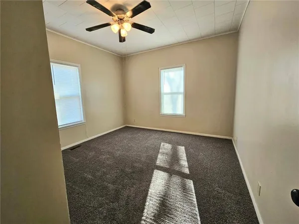 $73,500 | 207 East Antelope Street, Girard, KS 66743