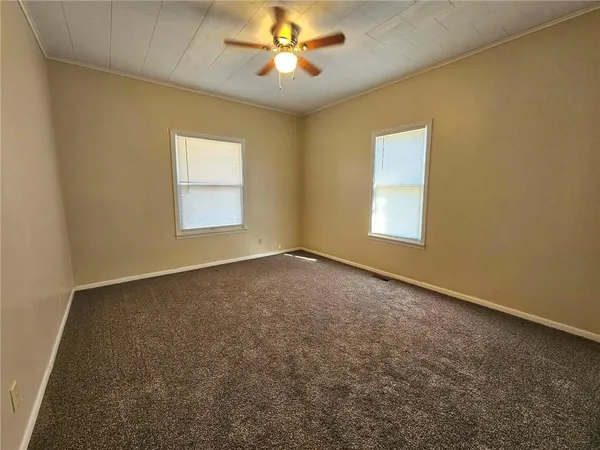 $73,500 | 207 East Antelope Street, Girard, KS 66743