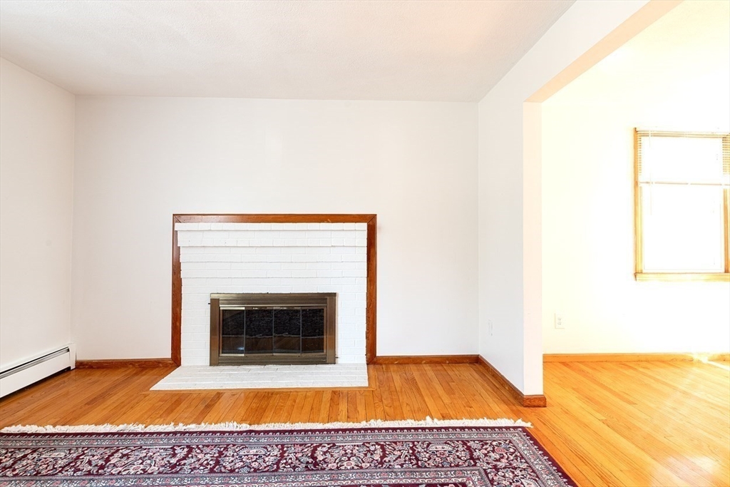 2 Marigold Avenue Wellesley, MA 02482 - Photo 5 of 42