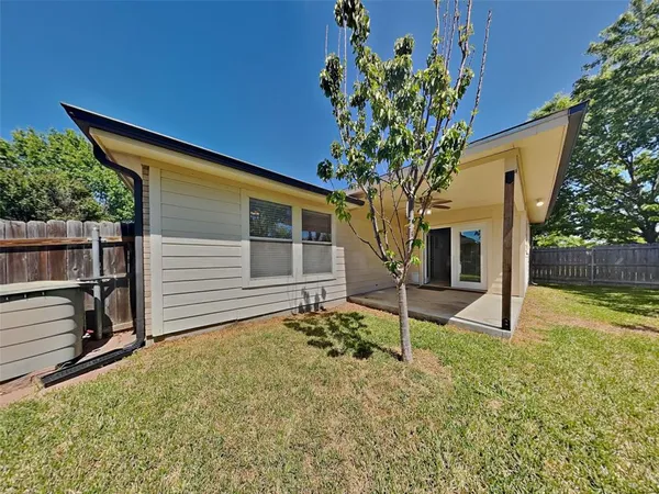 $2,195 | 4156 Justin Drive, Fort Worth, TX 76244