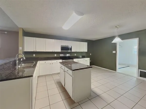 $2,195 | 4156 Justin Drive, Fort Worth, TX 76244