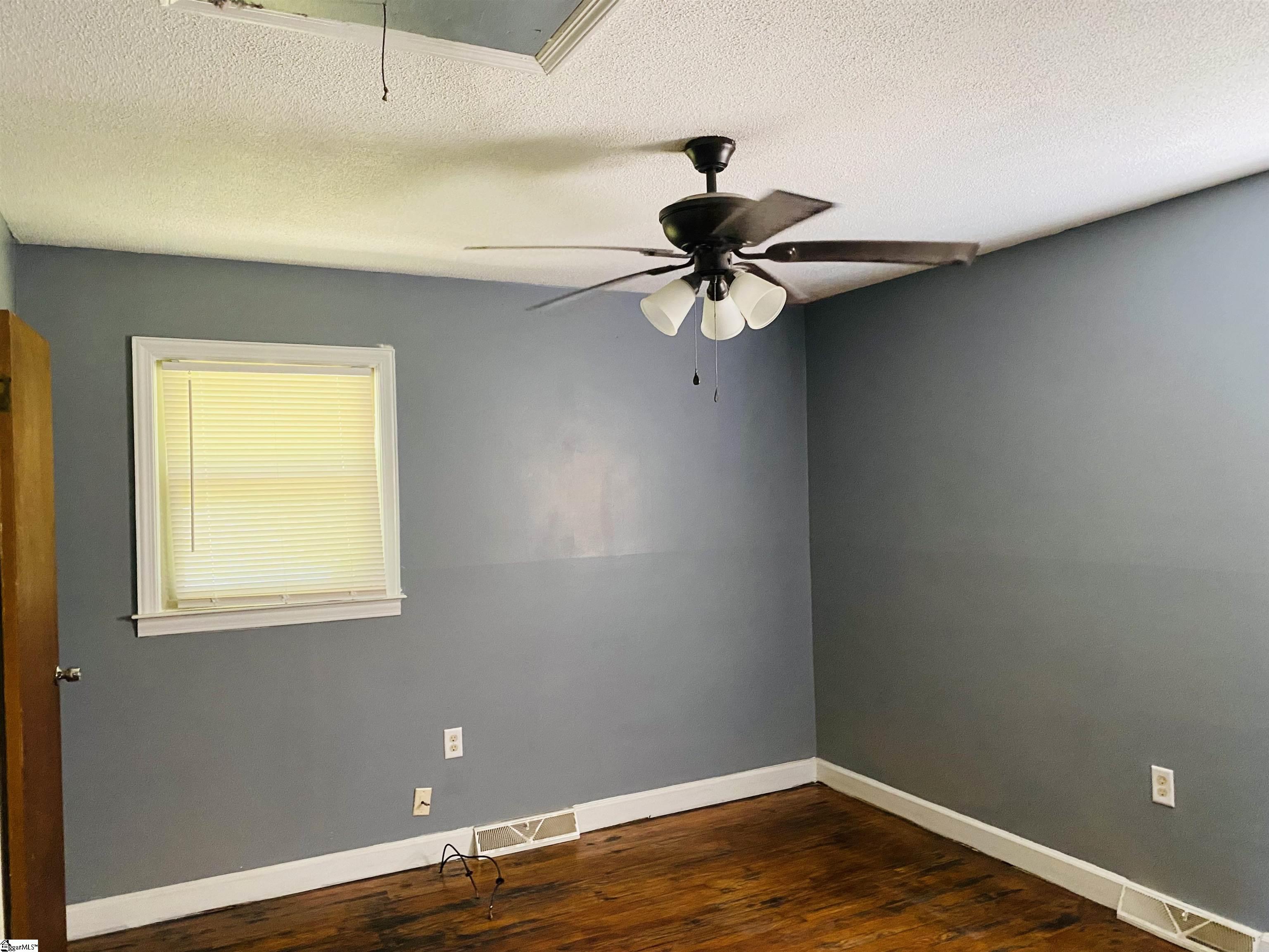 308 Davidson Street Clinton, SC 29325 - Photo 7 of 13 Gallery Image 7
